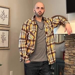 Meet your Posher, Colby